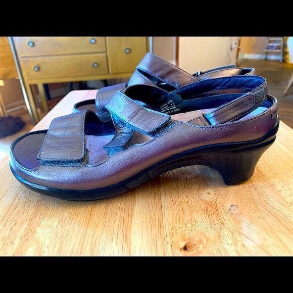 Aravon Sandals Comfort Walking Shoes Pewter Adj Straps Size 7 - Picture 6 of 10